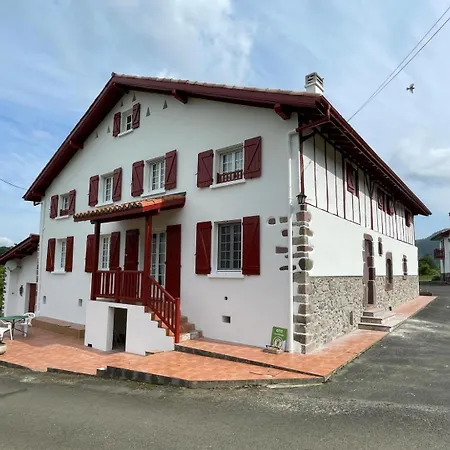 Сasa de vacaciones Barrukia Uhart-Cize